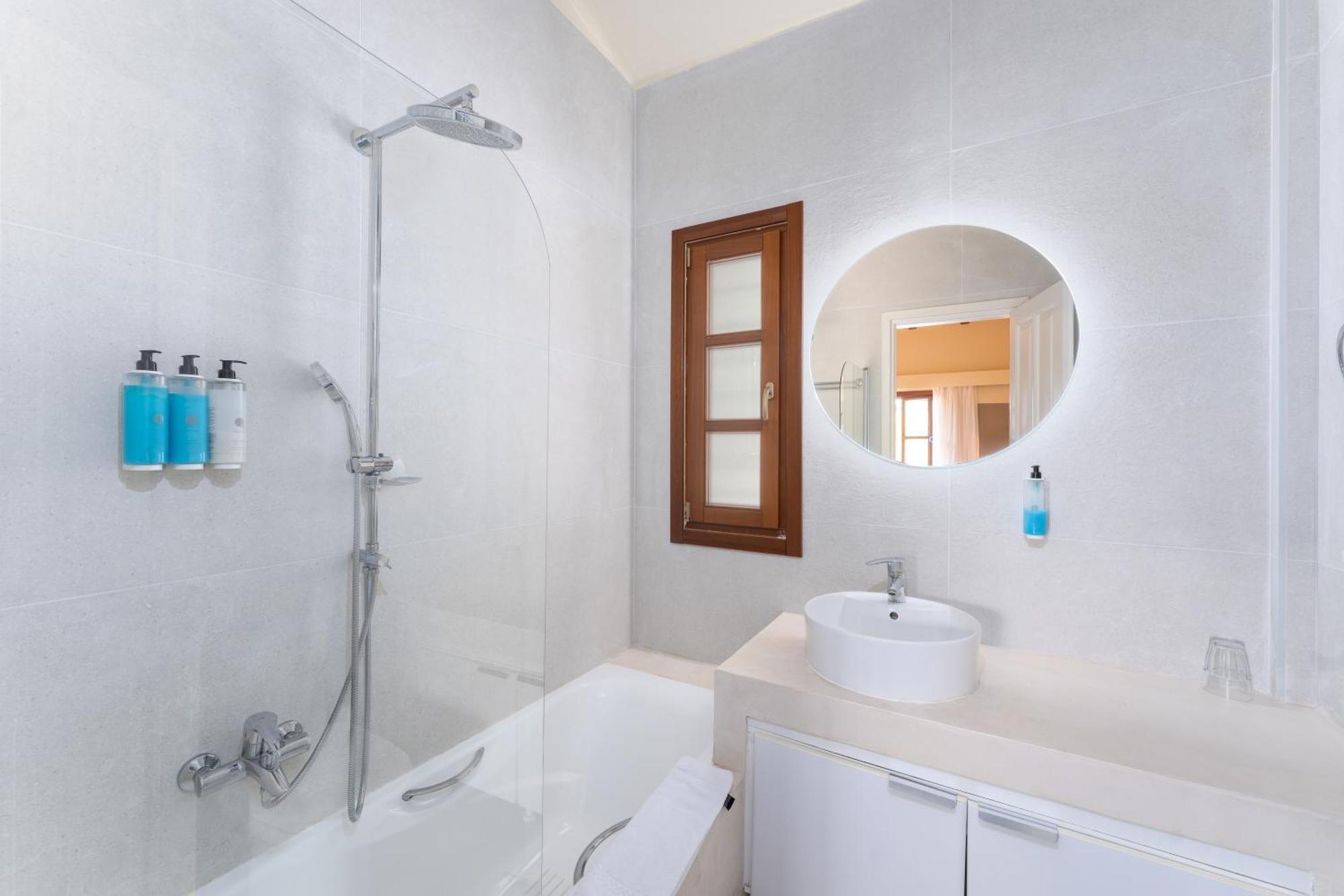 Kaminos Resort Límni Habitación foto